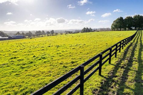 Photo of property in 93 Nixon Road, Taupaki, 0782