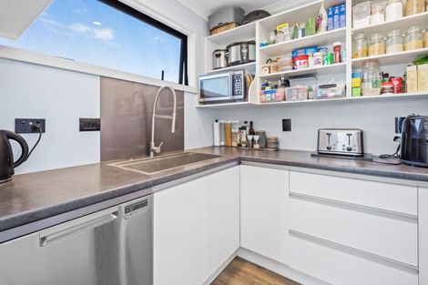 Photo of property in 8 Mariners Haven, One Tree Point, 0118