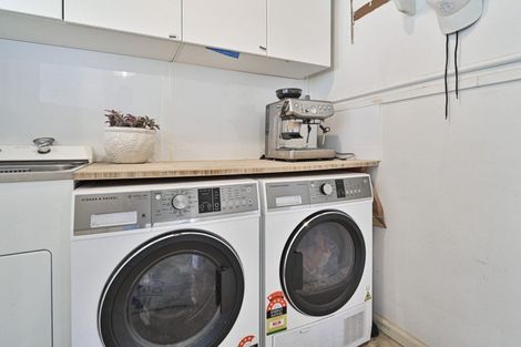 Photo of property in 26 Ferry Road, Clive, 4102