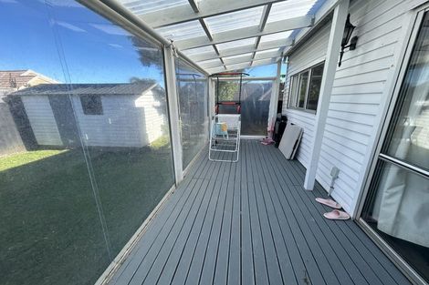 Photo of property in 18 Webb Place, Forrest Hill, Auckland, 0620