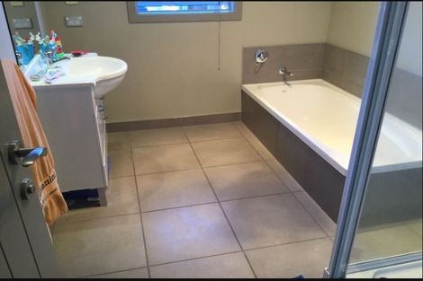 Photo of property in 26 Lochnagar Drive, Lake Hayes, Queenstown, 9304