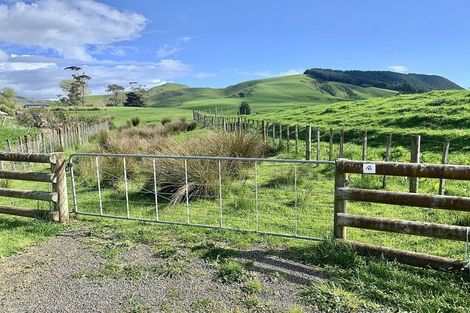 Photo of property in 14b Mountain View Drive, Manakau, 5583