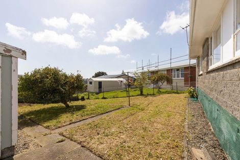 Photo of property in 75 Wrantage Street, Westown, New Plymouth, 4310