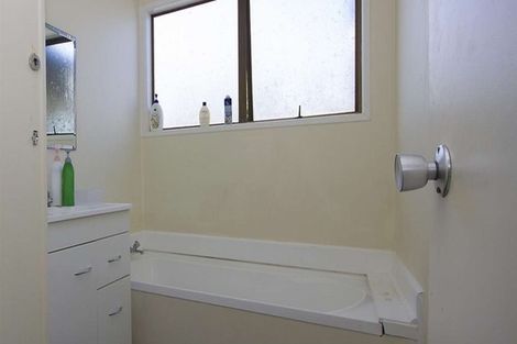 Photo of property in 25 Balloch Street, Randwick Park, Auckland, 2105