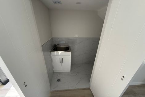 Photo of property in 1/41 Marriott Road, Pakuranga, Auckland, 2010