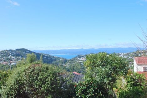 Photo of property in 3 Sarah Way, Crofton Downs, Wellington, 6035