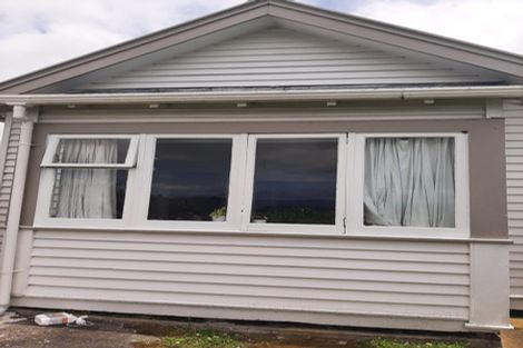 Photo of property in 100 Kelburn Parade, Kelburn, Wellington, 6012