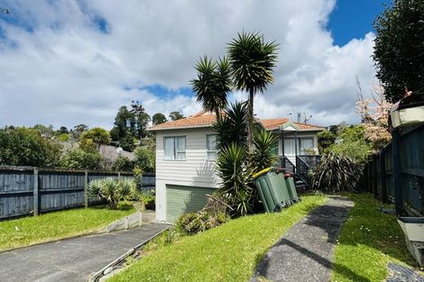 Photo of property in 15 Loughanure Place, Massey, Auckland, 0614