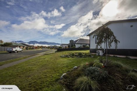 Photo of property in 47 Lawson Burrows Crescent, Te Anau, 9600