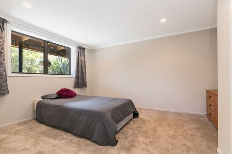 Photo of property in 124 Takahe Road, Titirangi, Auckland, 0604