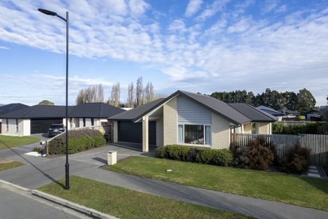 Photo of property in 7 Kokoda Street, Halswell, Christchurch, 8025