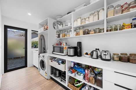 Photo of property in 20 Pounamu Avenue, Albert Town, Wanaka, 9305