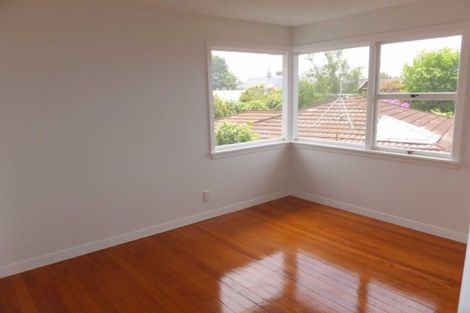 Photo of property in 2/58 Office Road, Merivale, Christchurch, 8014