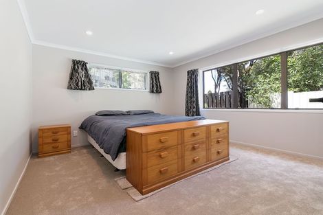 Photo of property in 124 Takahe Road, Titirangi, Auckland, 0604