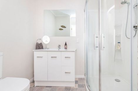 Photo of property in 11 Nuffield Street, Tawa, Wellington, 5028