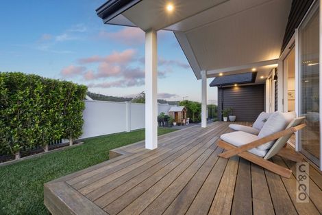 Photo of property in 31 Fruitlands Road, Kumeu, 0810