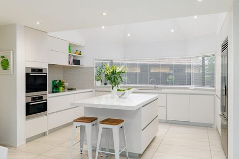 Photo of property in 22 Brockhall Lane, Avonhead, Christchurch, 8042