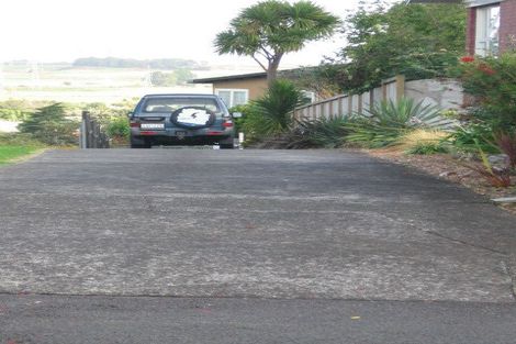 Photo of property in 27 Miramar Place, Pakuranga, Auckland, 2010