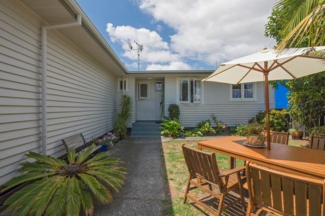 Photo of property in 128 Windsor Road, Bellevue, Tauranga, 3110