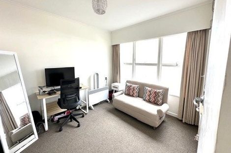 Photo of property in 4/23 Craig Road, Milford, Auckland, 0620