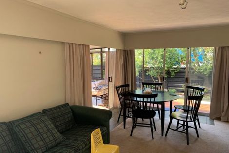 Photo of property in 1/37 Eversleigh Road, Belmont, Auckland, 0622