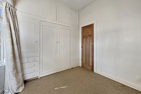 Photo of property in 1 North Avenue, Narrow Neck, Auckland, 0624