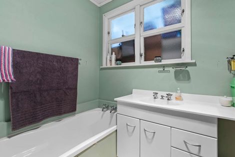 Photo of property in 32 Leslie Avenue, Western Heights, Rotorua, 3015