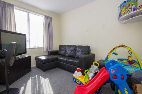 Photo of property in 25 Balloch Street, Randwick Park, Auckland, 2105