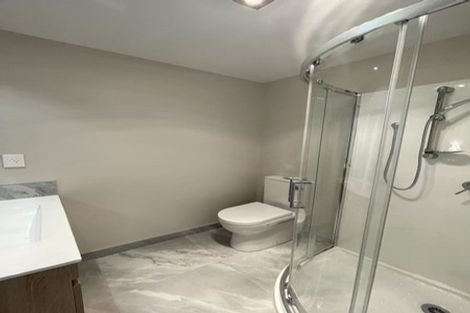 Photo of property in 5/58 Te Atatu Road, Te Atatu South, Auckland, 0610