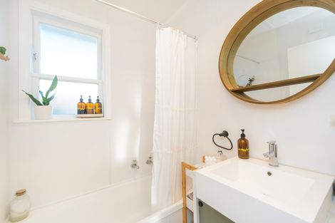 Photo of property in 57 Kettle Avenue, Awapuni, Palmerston North, 4412