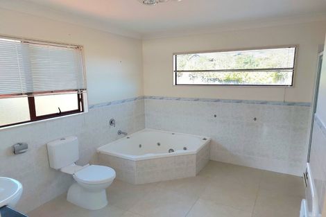 Photo of property in 93 Glendhu Road, Bayview, Auckland, 0629