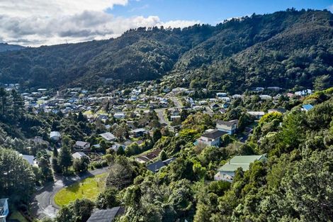 Photo of property in 34 Ngahere Street, Stokes Valley, Lower Hutt, 5019