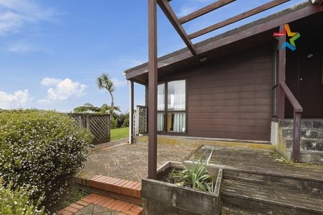 Photo of property in 17 Jacaranda Grove, Maungaraki, Lower Hutt, 5010