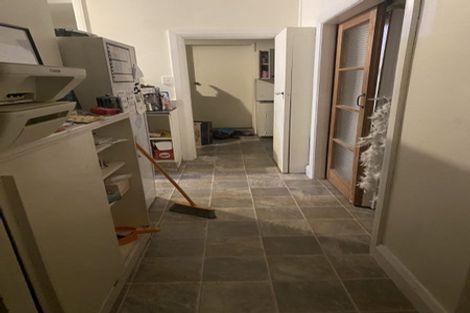 Photo of property in 115 Glenmore Street, Kelburn, Wellington, 6012