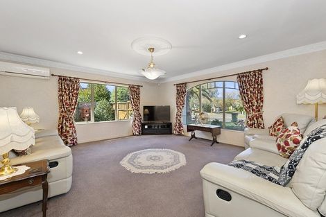 Photo of property in 18 Nielsen Gardens, Rototuna, Hamilton, 3210