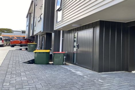 Photo of property in 32d Potter Avenue, Northcote, Auckland, 0627