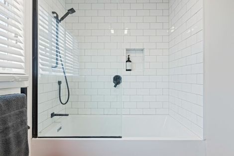 Photo of property in 22 Penrith Street, Westown, New Plymouth, 4310