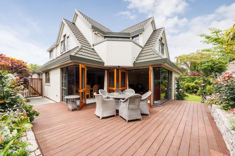Photo of property in 12a Montgomery Terrace, Hokowhitu, Palmerston North, 4410