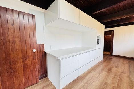 Photo of property in 37 Helmores Lane, Merivale, Christchurch, 8014