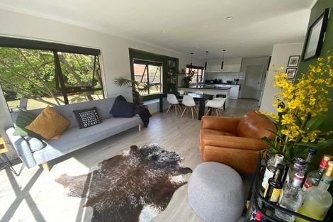 Photo of property in 75 Mazengarb Road, Paraparaumu Beach, Paraparaumu, 5032