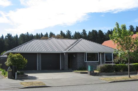 Photo of property in 123 Royal Park Drive, Parklands, Christchurch, 8083