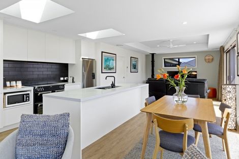 Photo of property in 39 Shepherd Road, Jacks Point, Queenstown, 9371