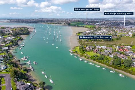 Photo of property in 2/10 Dayspring Way, Pakuranga, Auckland, 2010