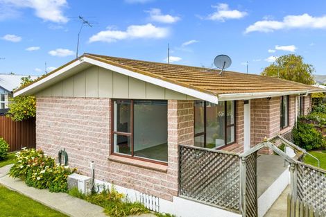 Photo of property in 2/13 Endeavour Street, Riversdale, Blenheim, 7201
