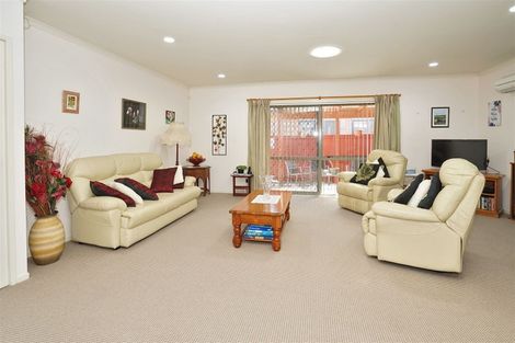 Photo of property in 11 Corsair Place, Melville, Hamilton, 3206