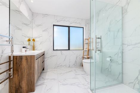 Photo of property in 25 Tautoru Avenue, Orewa, 0931