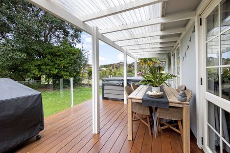 Photo of property in 403 Whangaparaoa Road, Stanmore Bay, Whangaparaoa, 0932