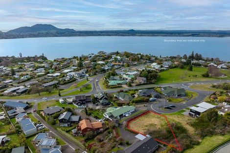 Photo of property in 6 Krissell Place, Acacia Bay, Taupo, 3330