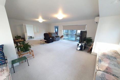 Photo of property in 17 Gardone Terrace, Conifer Grove, Takanini, 2112