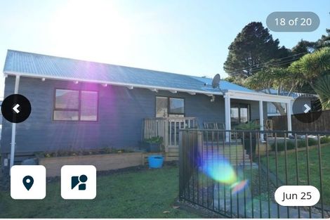 Photo of property in 4 Hookway Grove, Paraparaumu, 5032